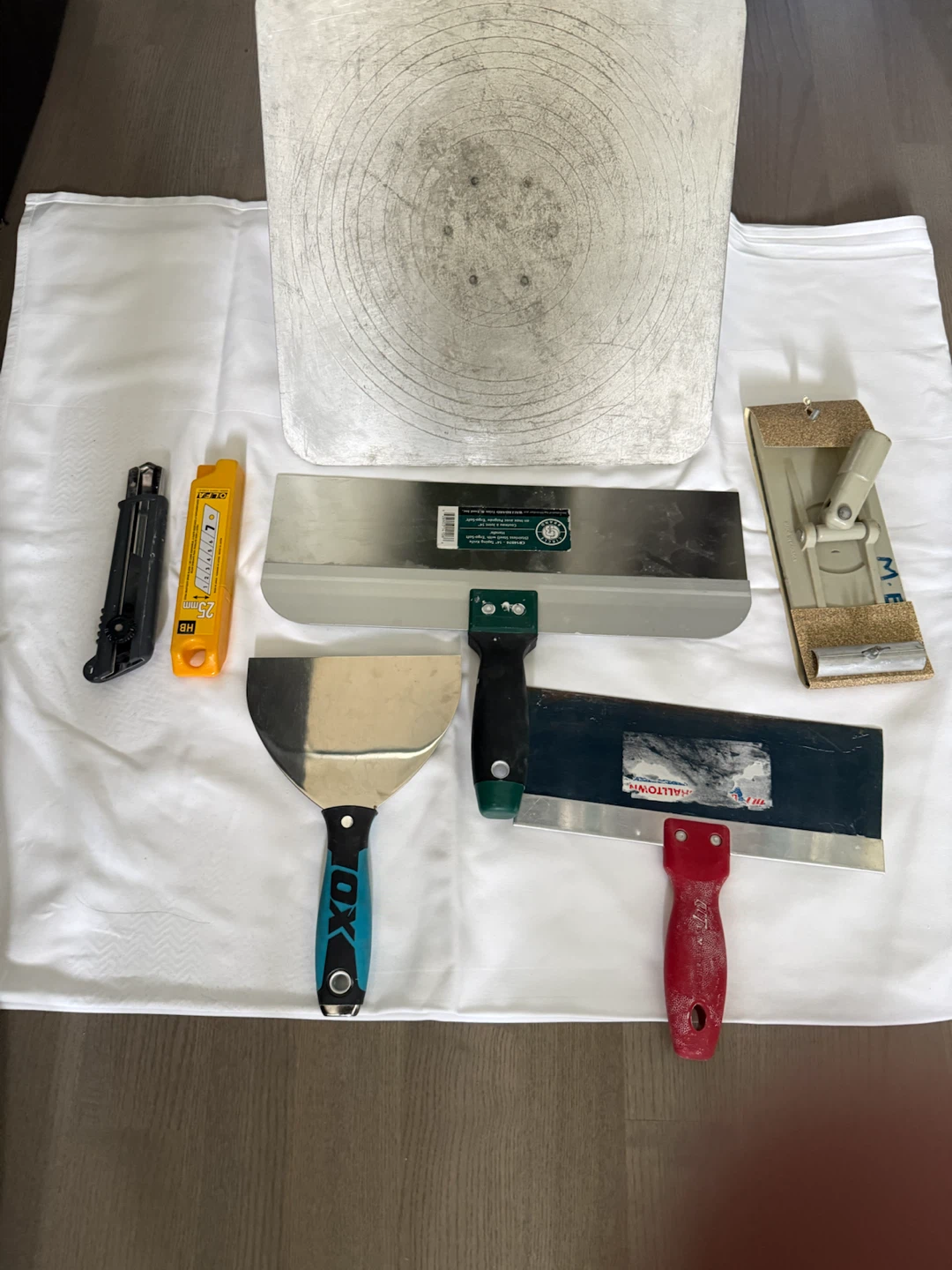 Drywall Taping Knives & Tools - photo 3