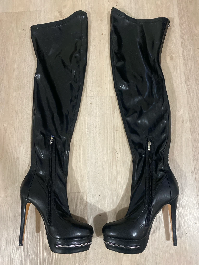 Black Thigh-High Platform Stiletto Boots