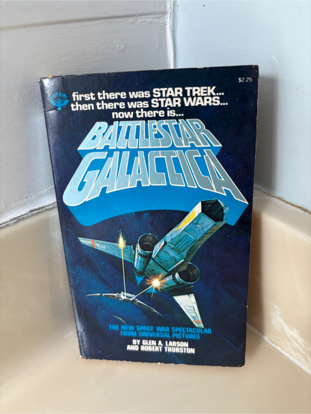 Battlestar Galactica 1978 Softcover Book