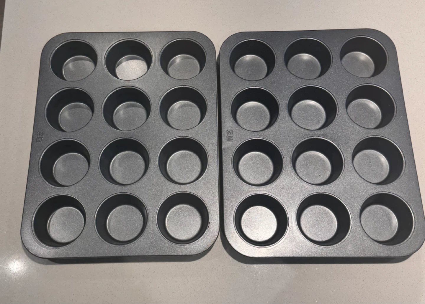 Set of 2 Mini Muffin / Cupcake Pans