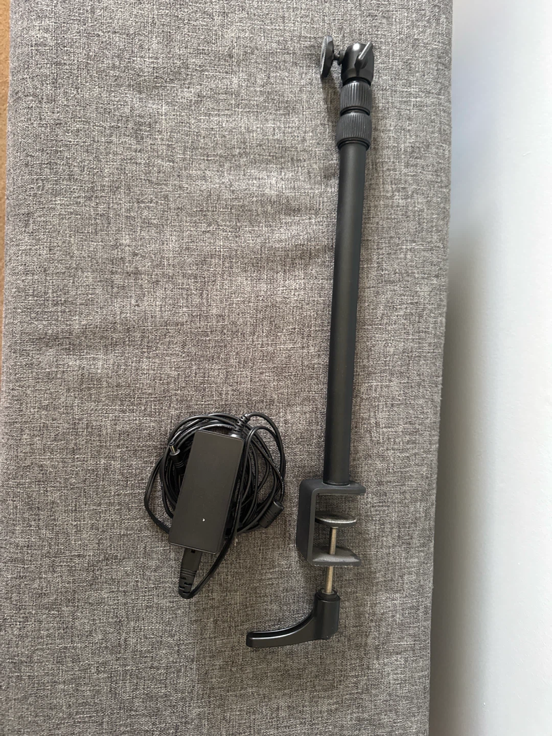 Godox ES45 LED Light with table mount - photo 2