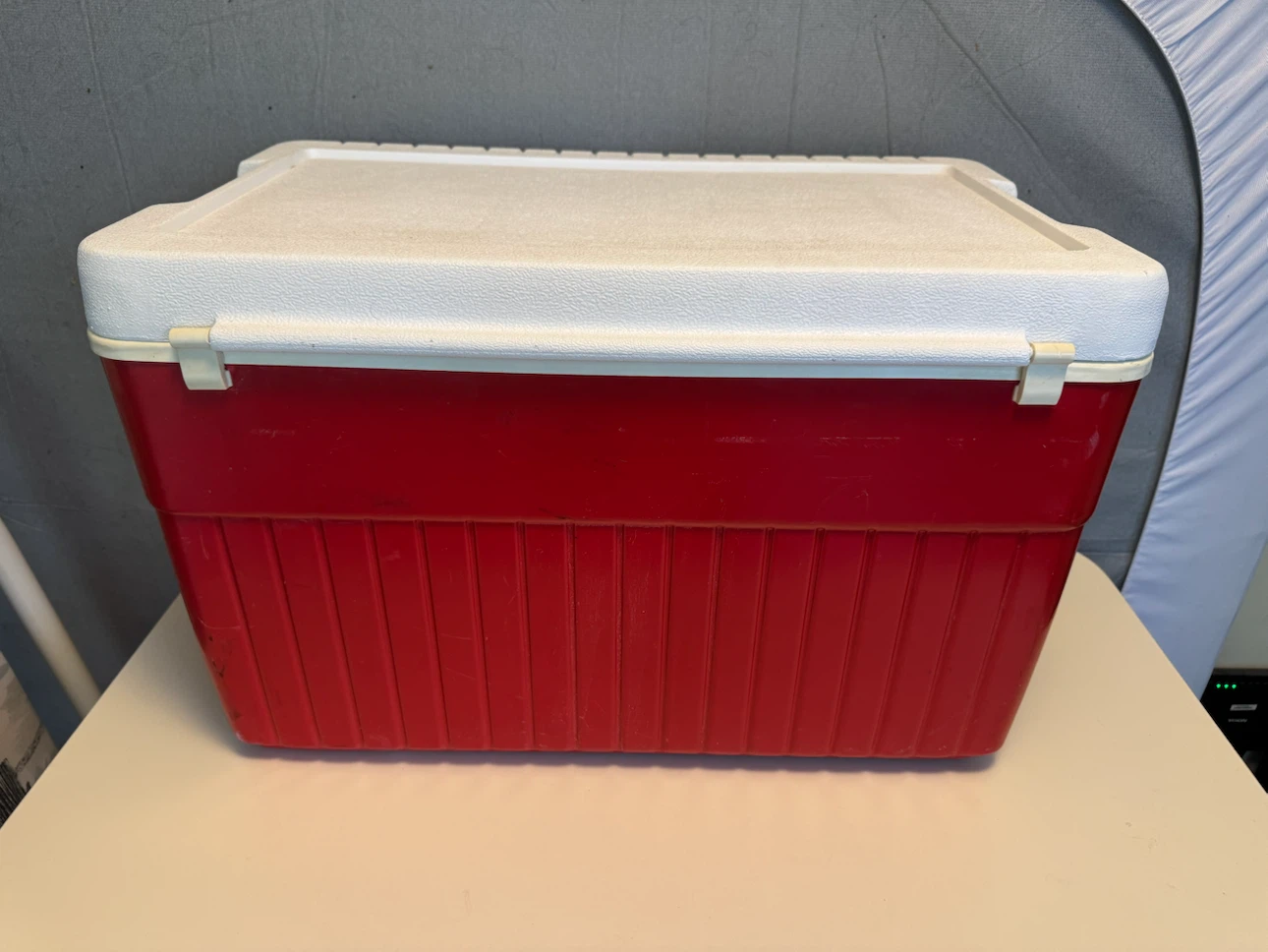 Red Thermos Cooler - photo 4