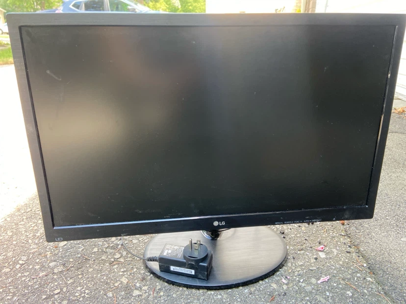 LG 24M38D-B 24" Monitor