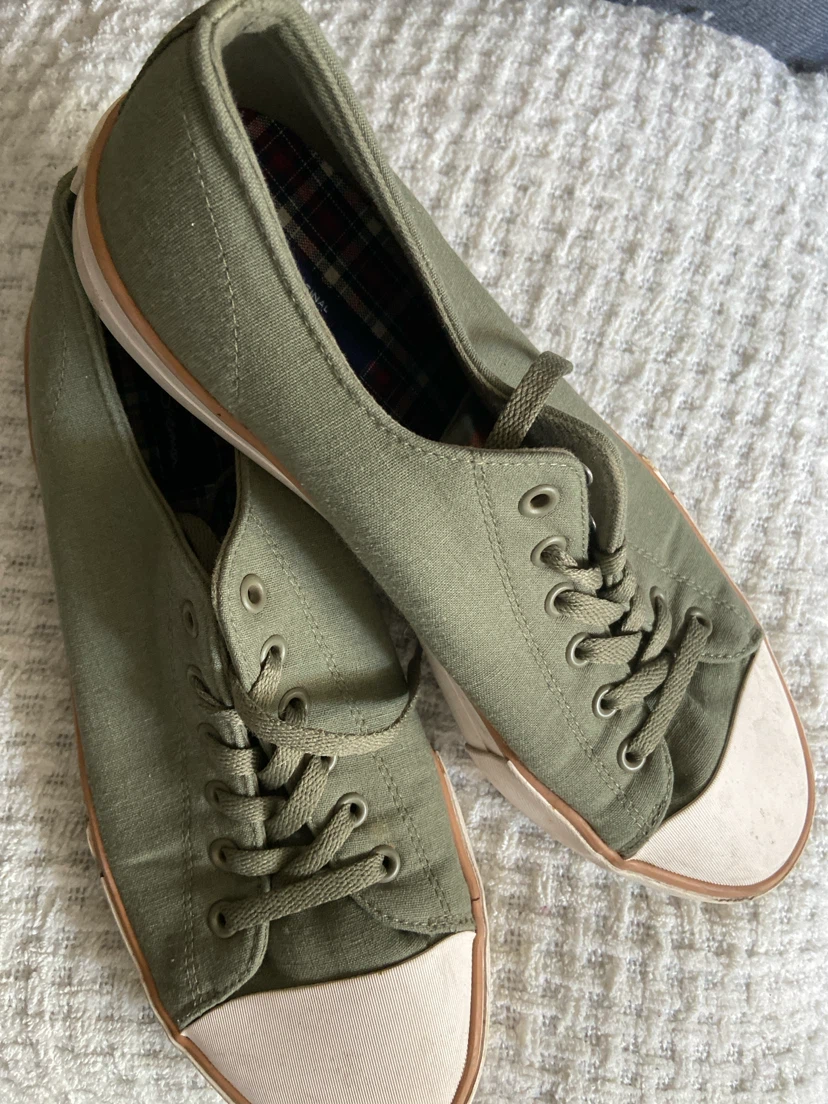Ben Sherman Men's Olive Green Canvas Sneakers Size 9.5