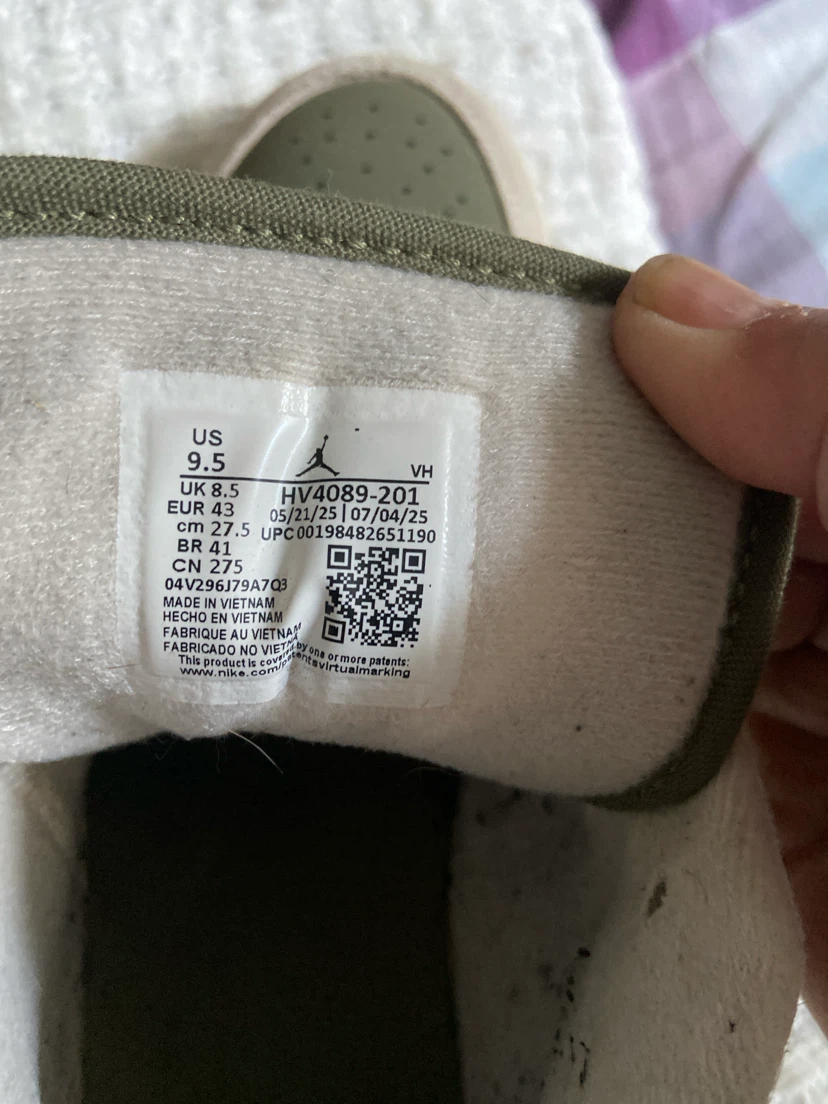 Jordan 1 Low SE Shoes - photo 3