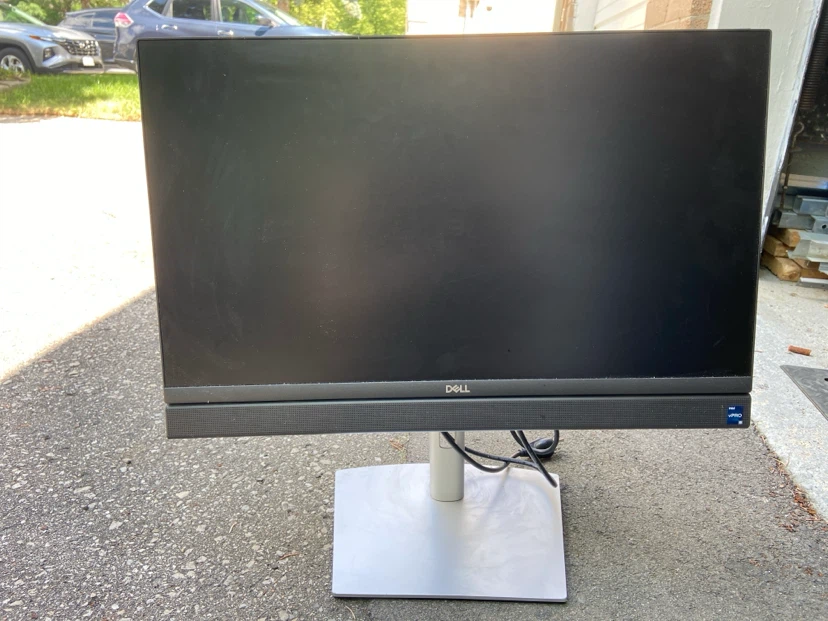 Dell desktop & Monitor in all with Intel vPro i5