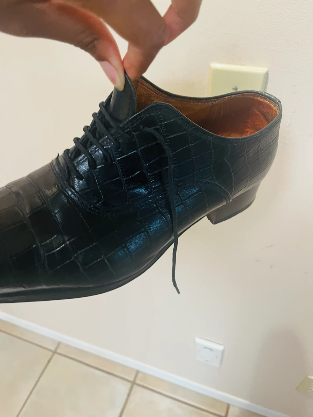 Black Croc-Embossed Oxford Dress Shoes