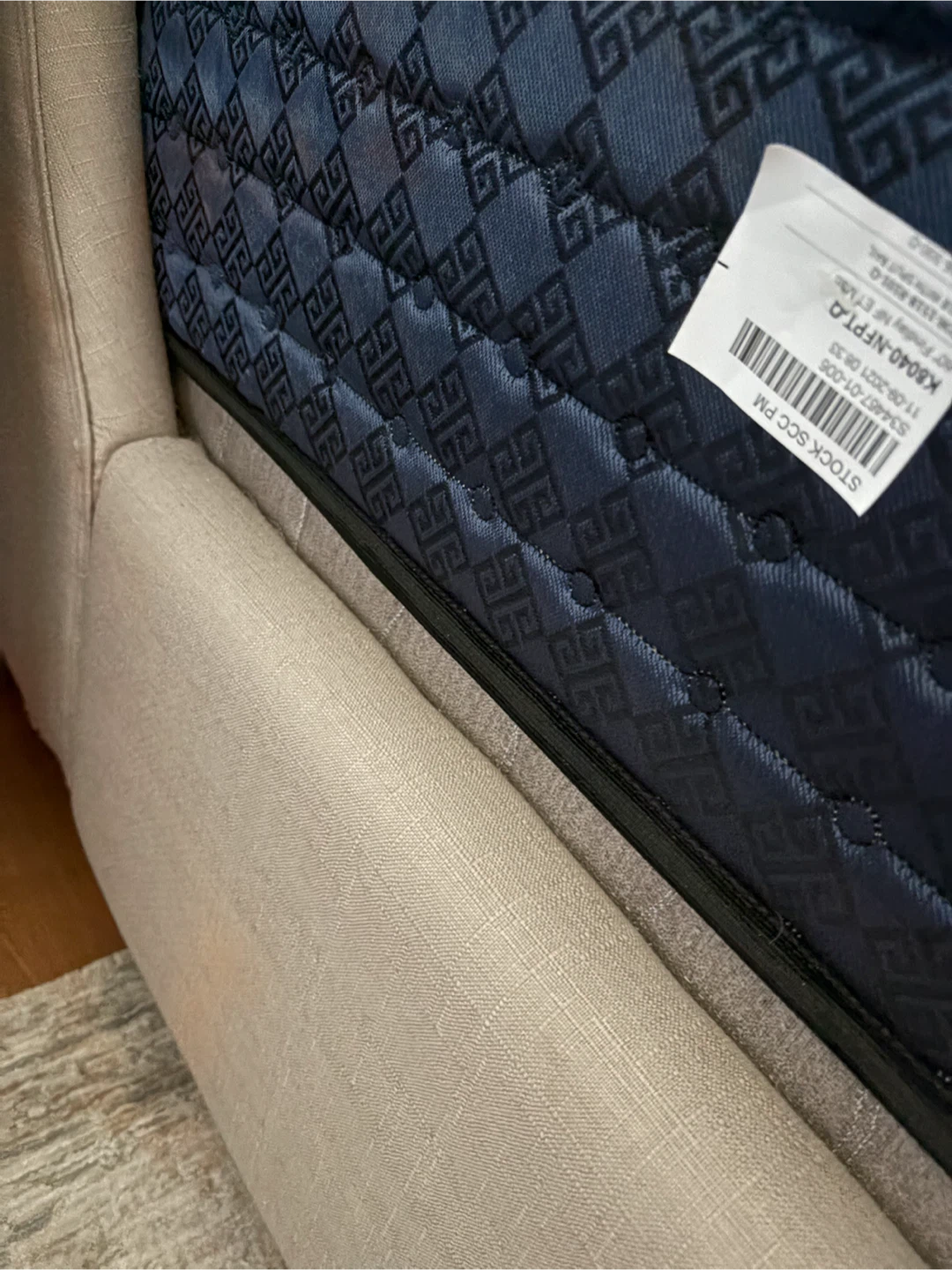Queen size headboard - photo 3