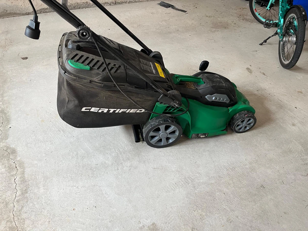 Certified Electric Lawn Mower