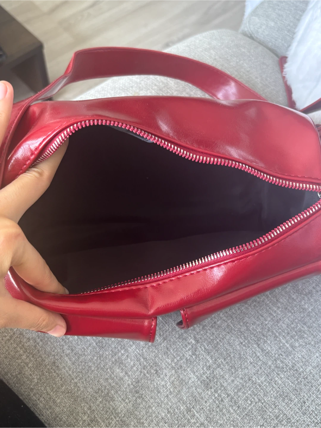 Red Leather Shoulder Bag - photo 4