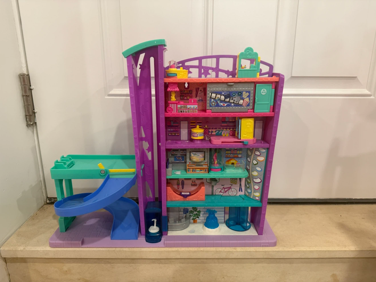 Polly Pocket Shopping Mall Playset