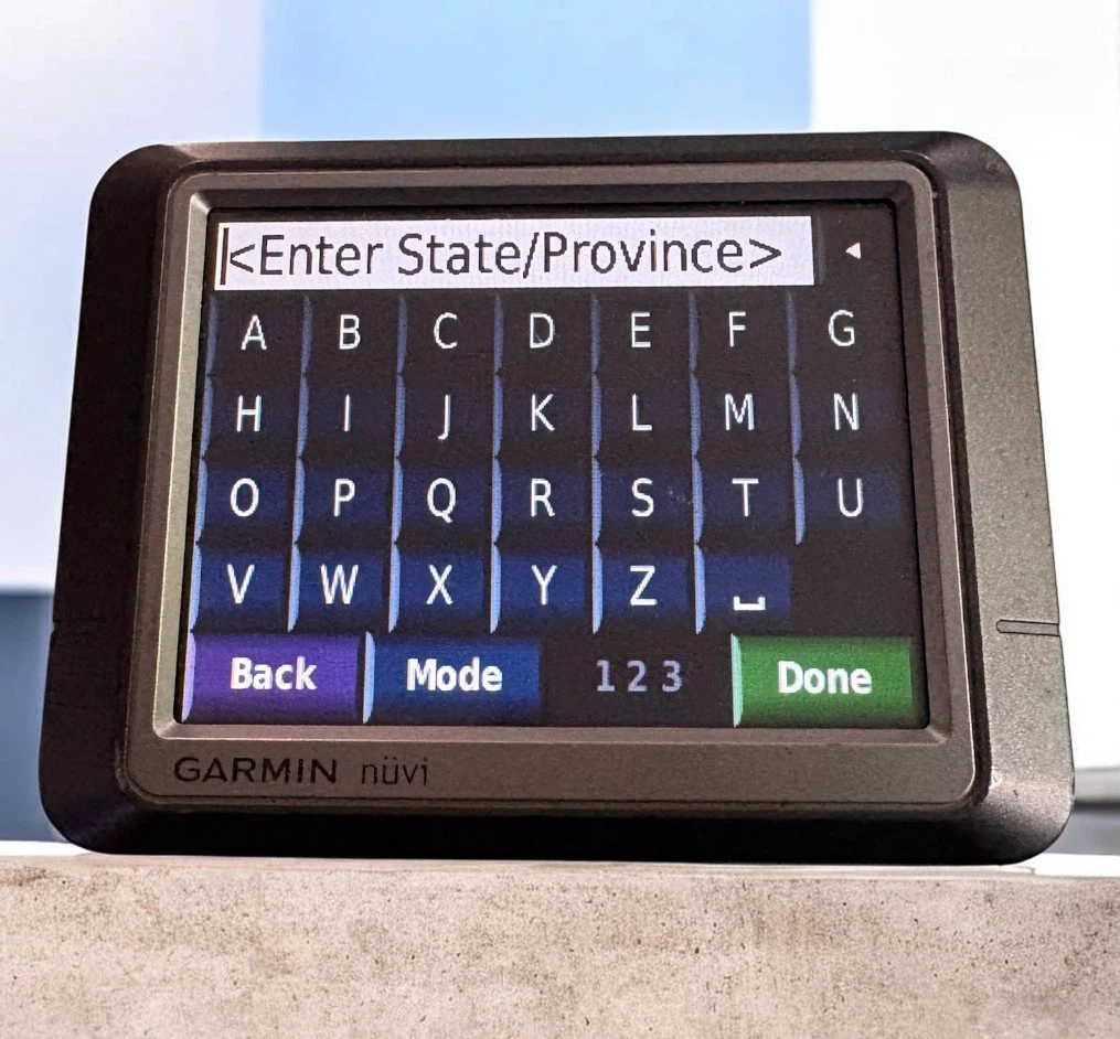 Garmin nüvi 250 GPS Navigator w/ charger - photo 3