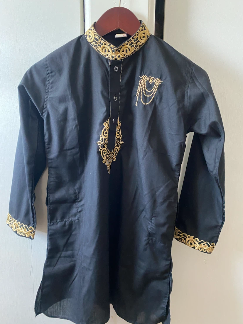 Black Kurta with Gold Embroidery - photo 4