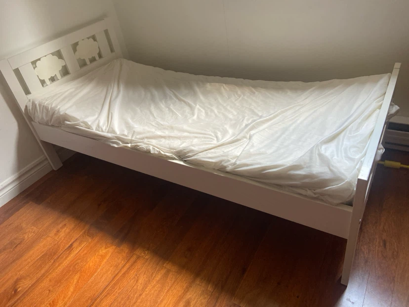 IKEA bed - photo 2