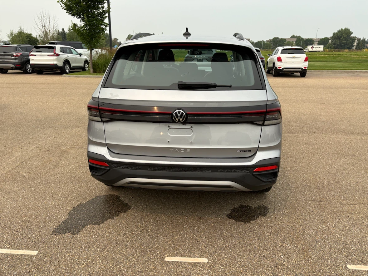 2025 Volkswagen Taos - photo 3