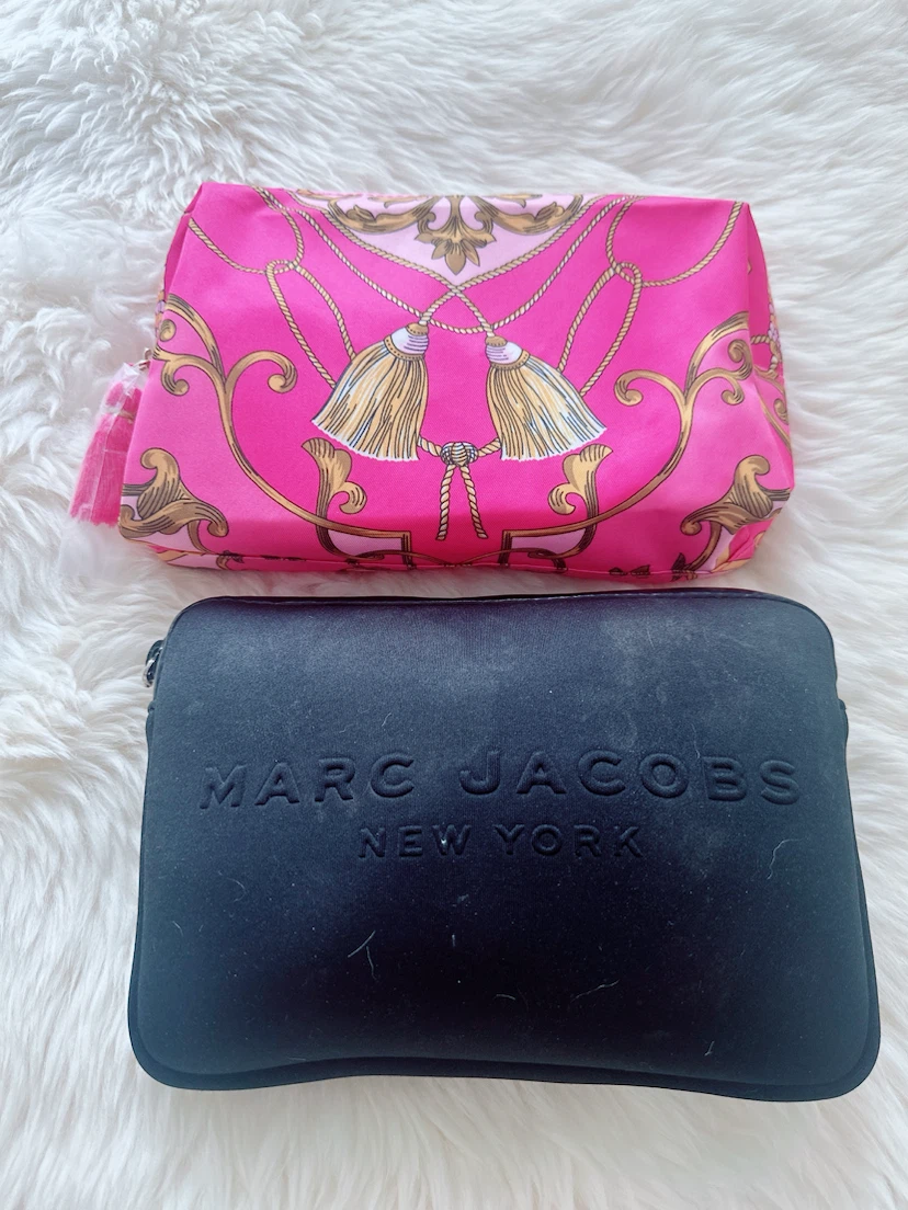 30 Nail Polish Collection with Makeup Bags - photo 2