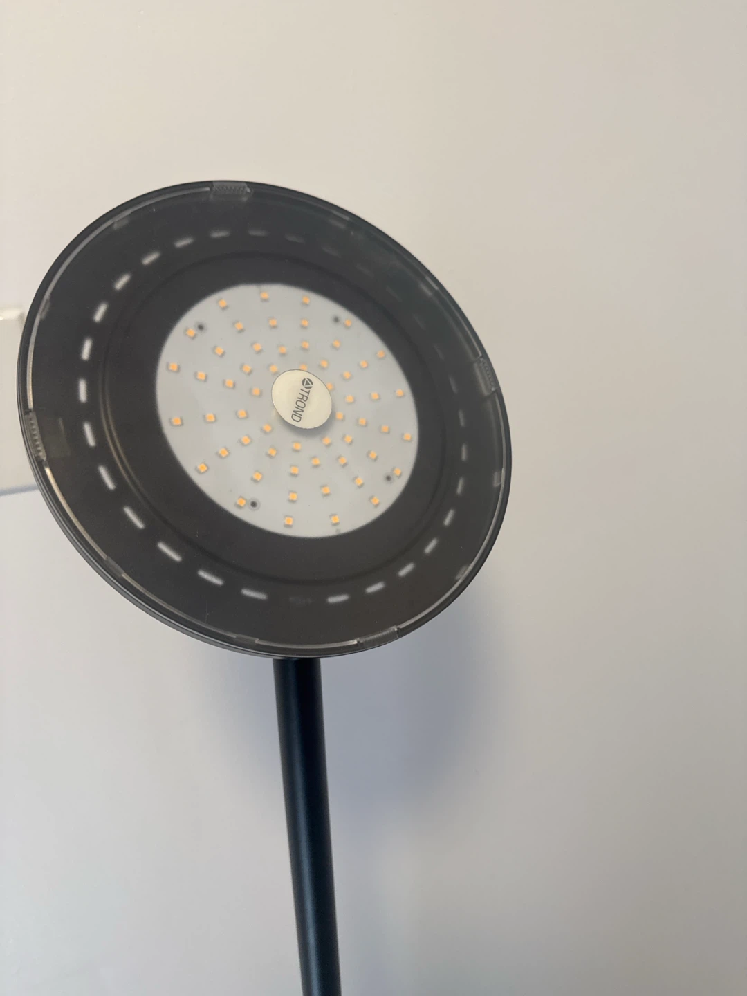TROND LED Floor Lamp - photo 3