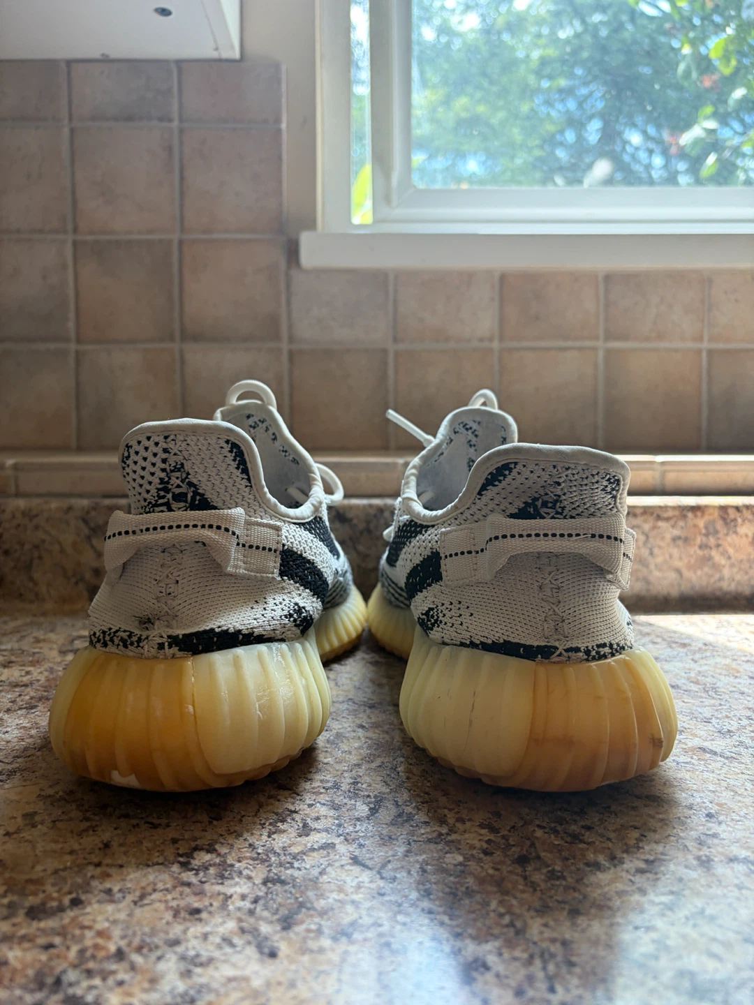 Adidas Yeezy Boost 350 V2 Zebra - photo 2