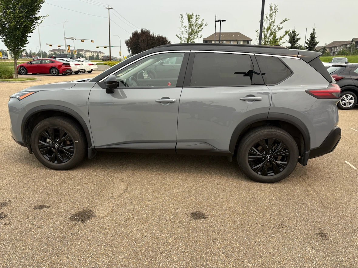 2023 Nissan Rogue SV AWD Midnight Edition - photo 4