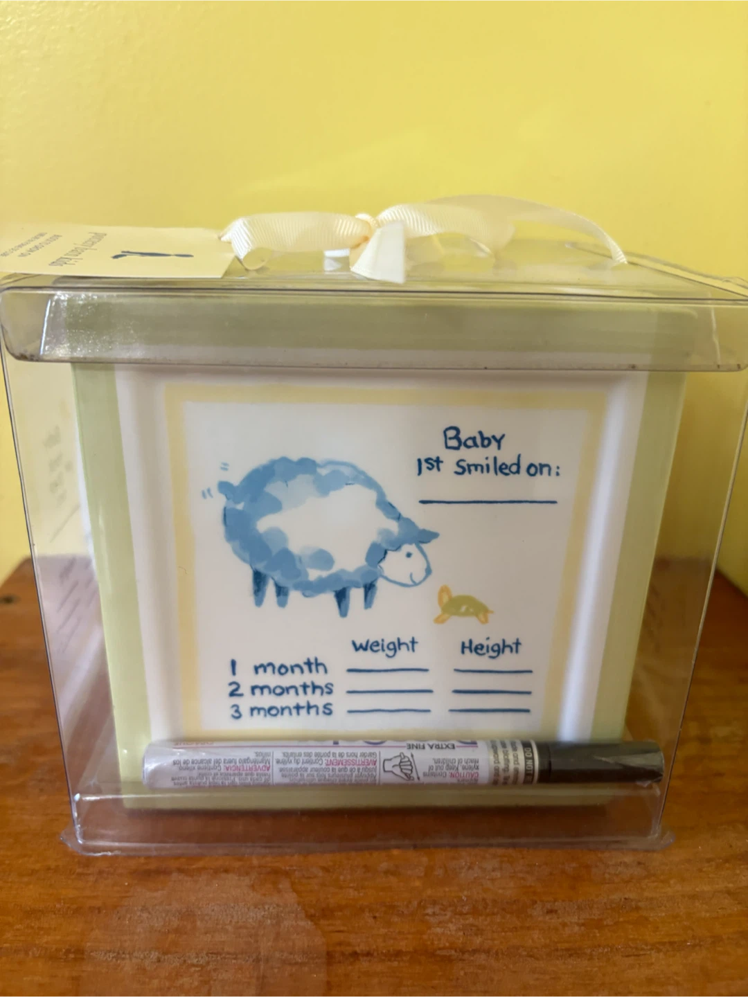 Pottery Barn Kids "Watch Me Grow" Baby Milestone Box - photo 2