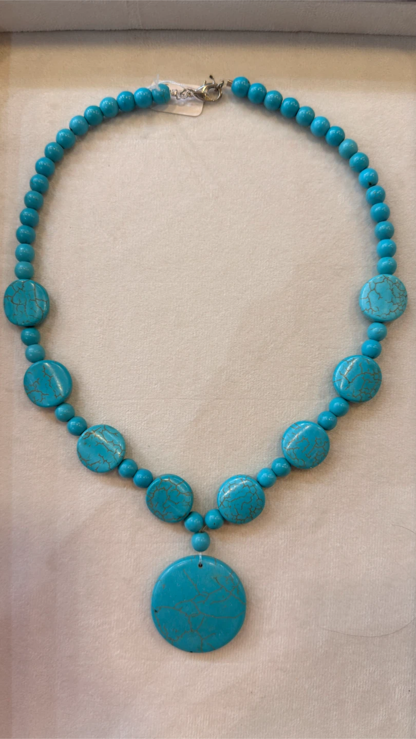 Turquoise Bead Necklace with Pendant