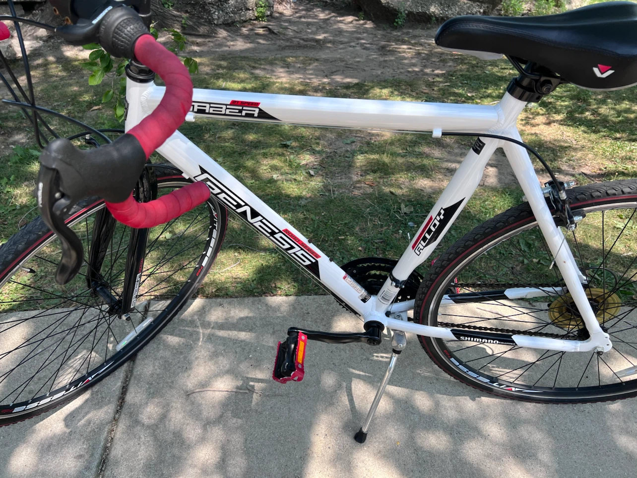 Genesis Saber Road Bike - photo 2