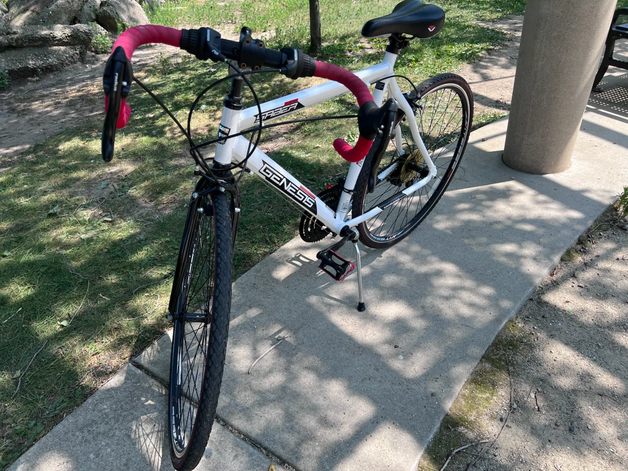 Genesis Saber Road Bike - photo 3