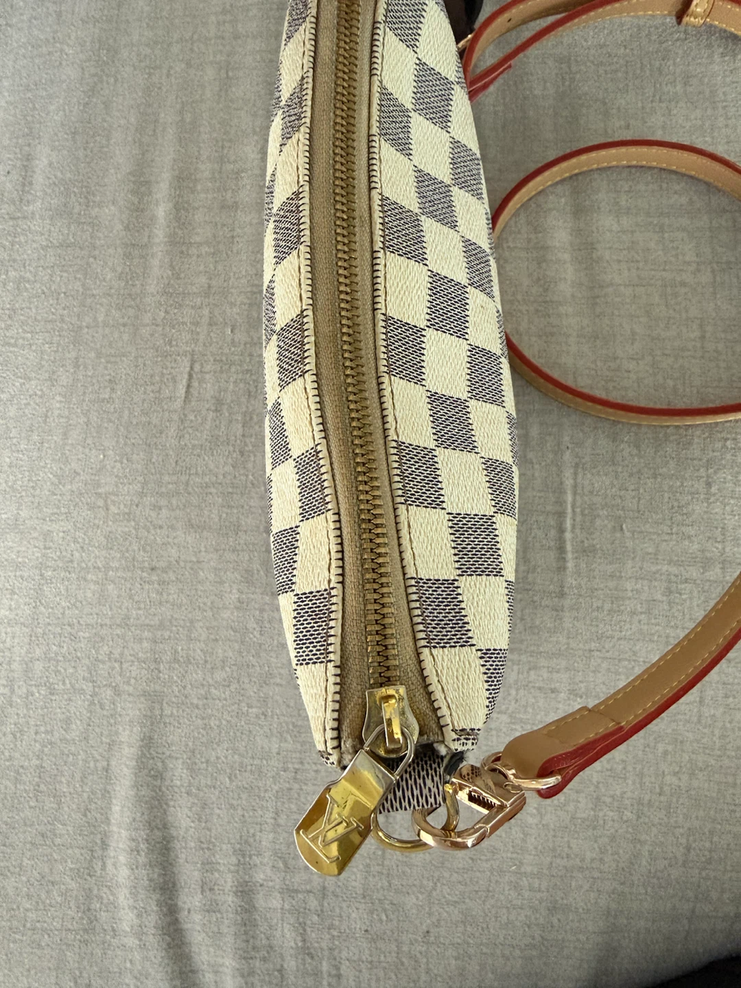 Louis Vuitton Damier Azur Pochette Accessoire Bag - photo 3