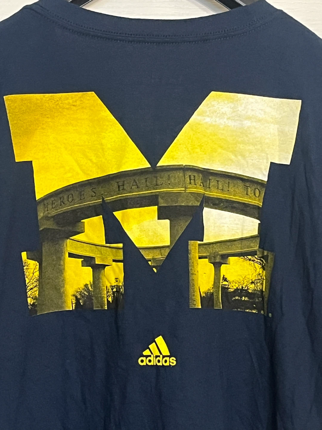 Adidas Michigan Wolverines Graphic T-Shirt XL