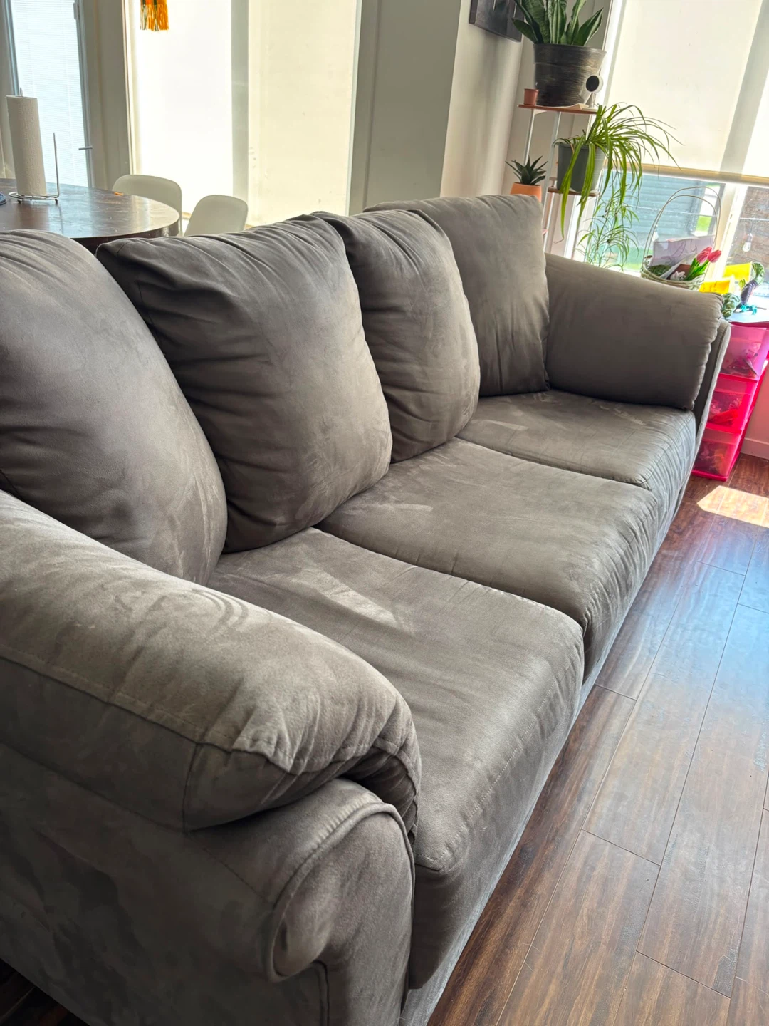 Couch - photo 4