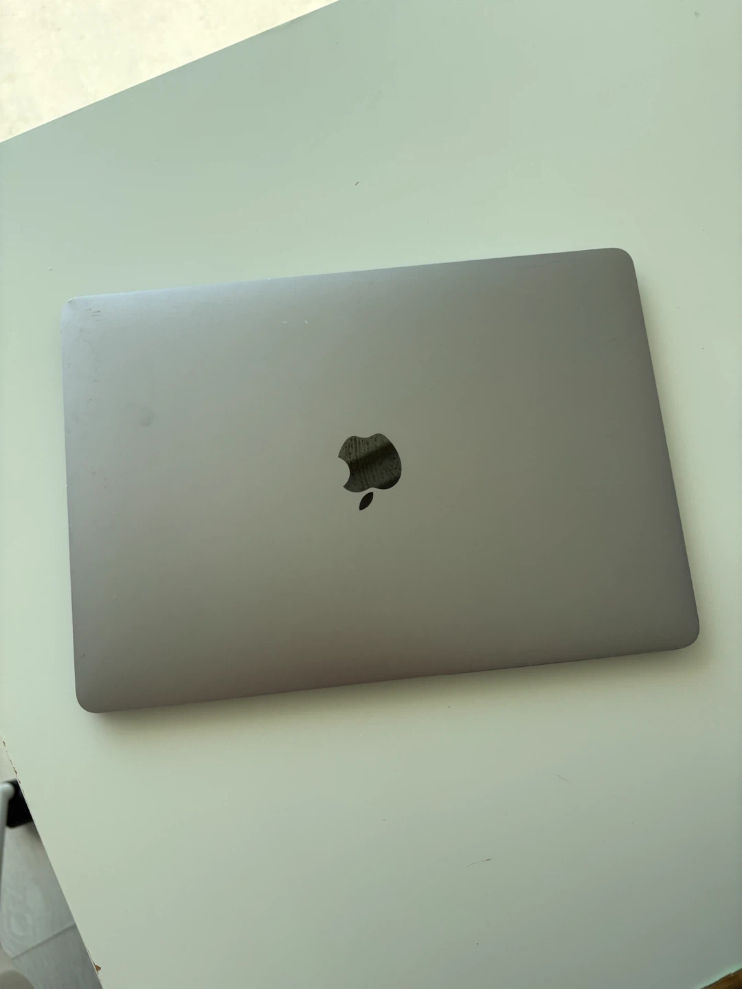 Apple MacBook Pro Laptop