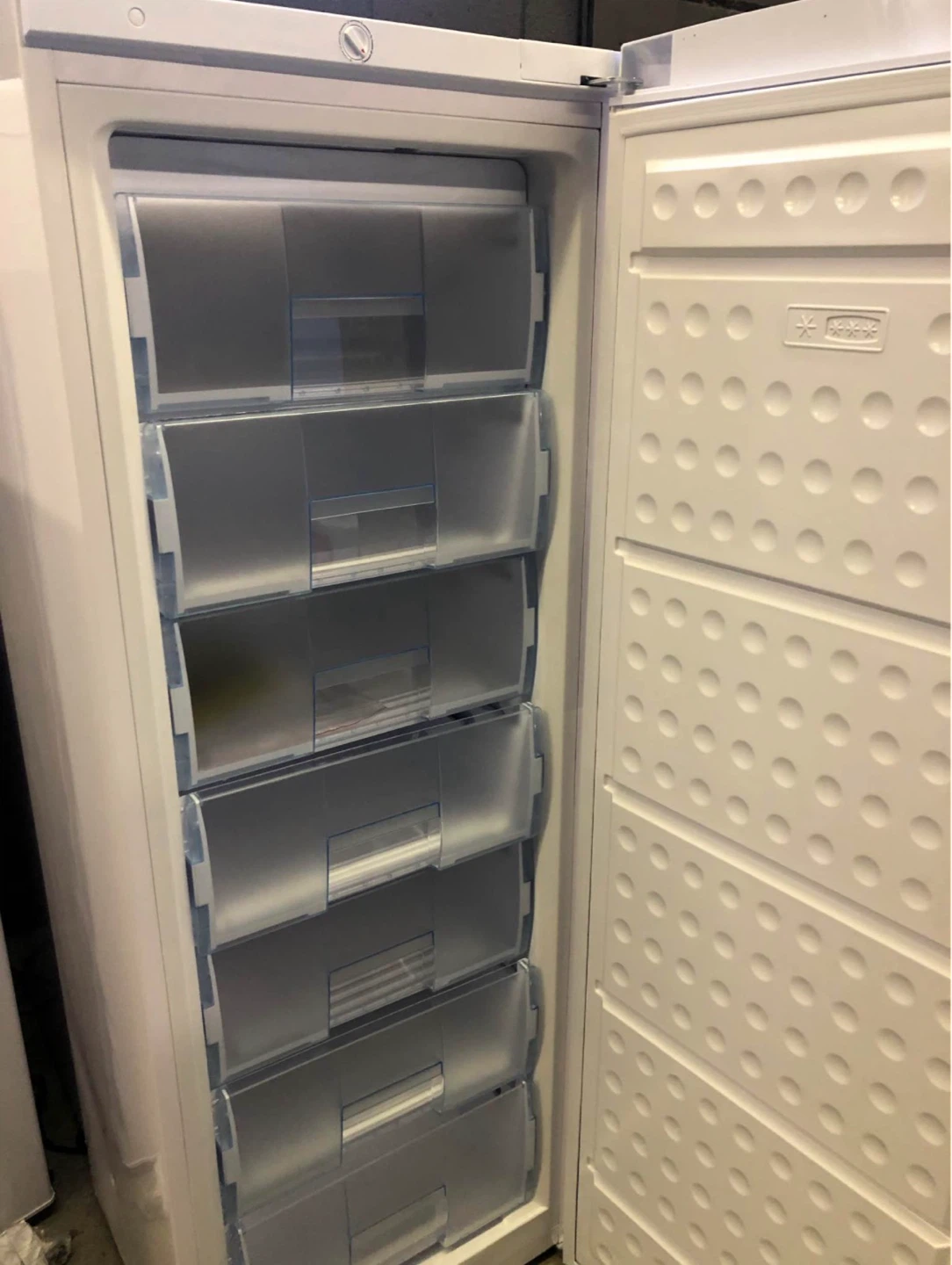 Hamilton Beach White Upright Freezer - photo 2