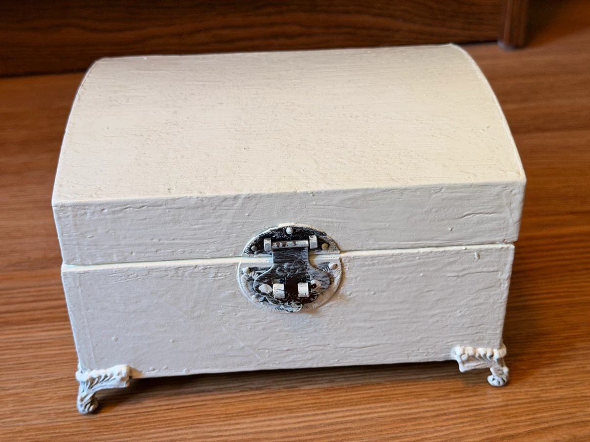 Decorative Trinket Box with Clasp