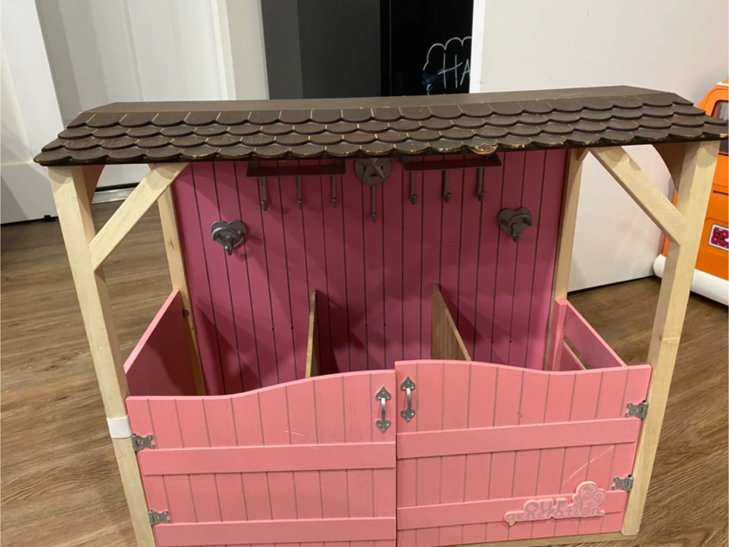 Our Generation Doll Barn / Stable