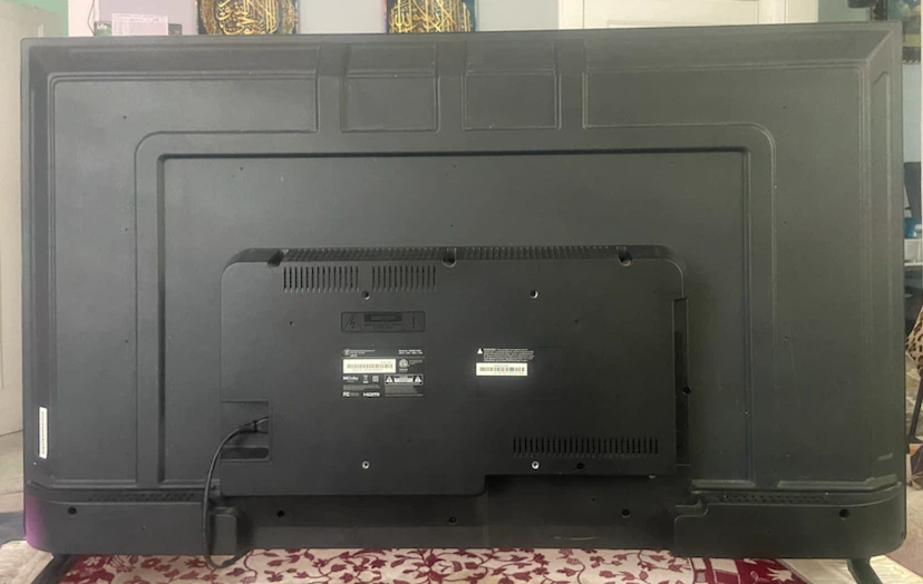 Roku TV 50 inch TV - Damaged Screen - photo 2