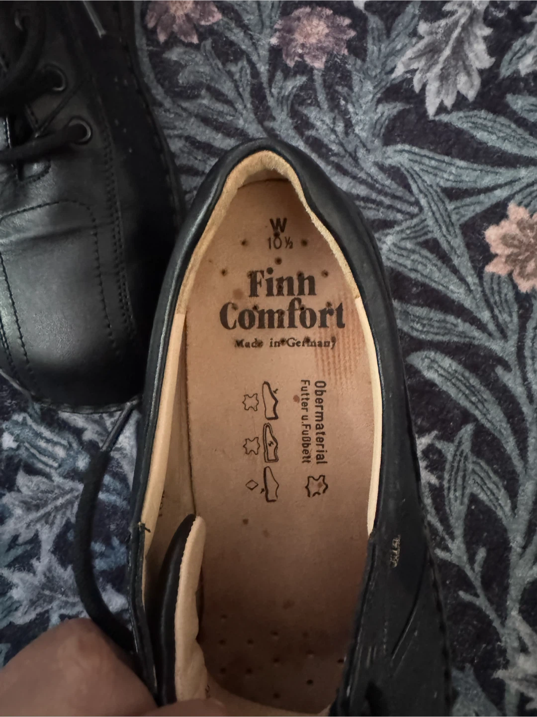 Finn Comfort Black Leather Lace-Up Shoes - photo 2
