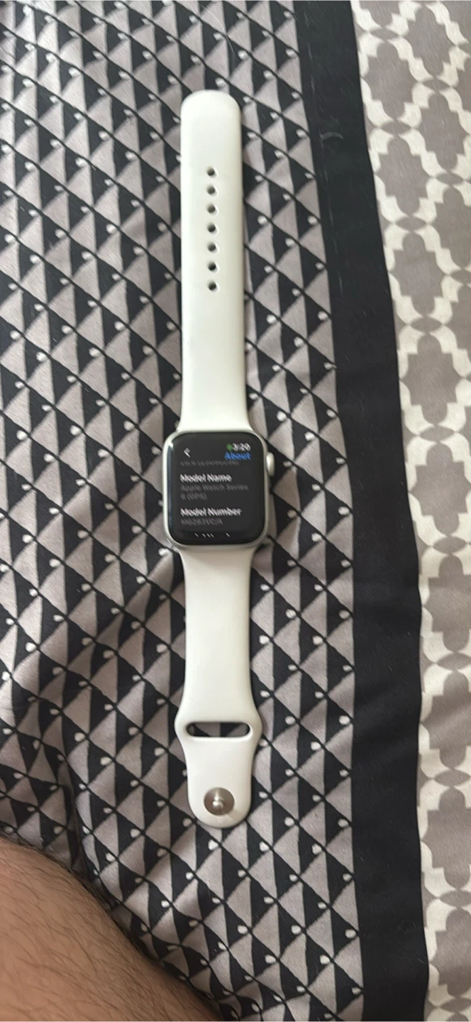 Apple Watch Series 6 (GPS)