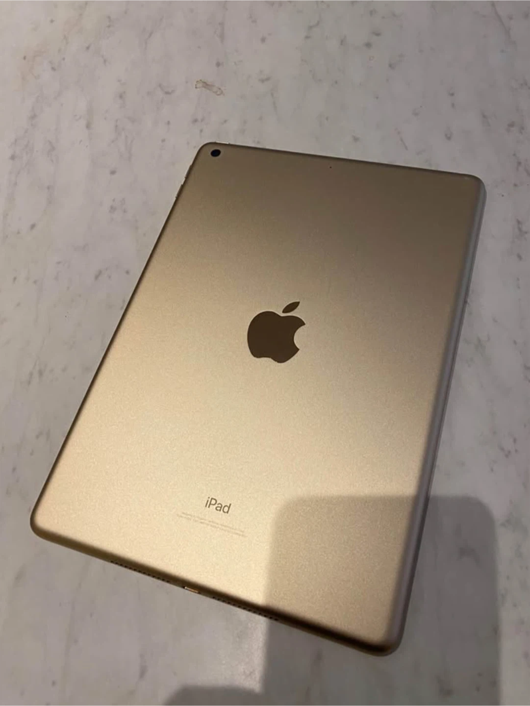 iPad 5th Generation - Pink, 32GB (Wi-Fi) - photo 2