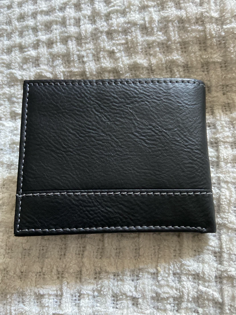 Levi Strauss & Co. Black Leather Bifold Wallet - photo 3