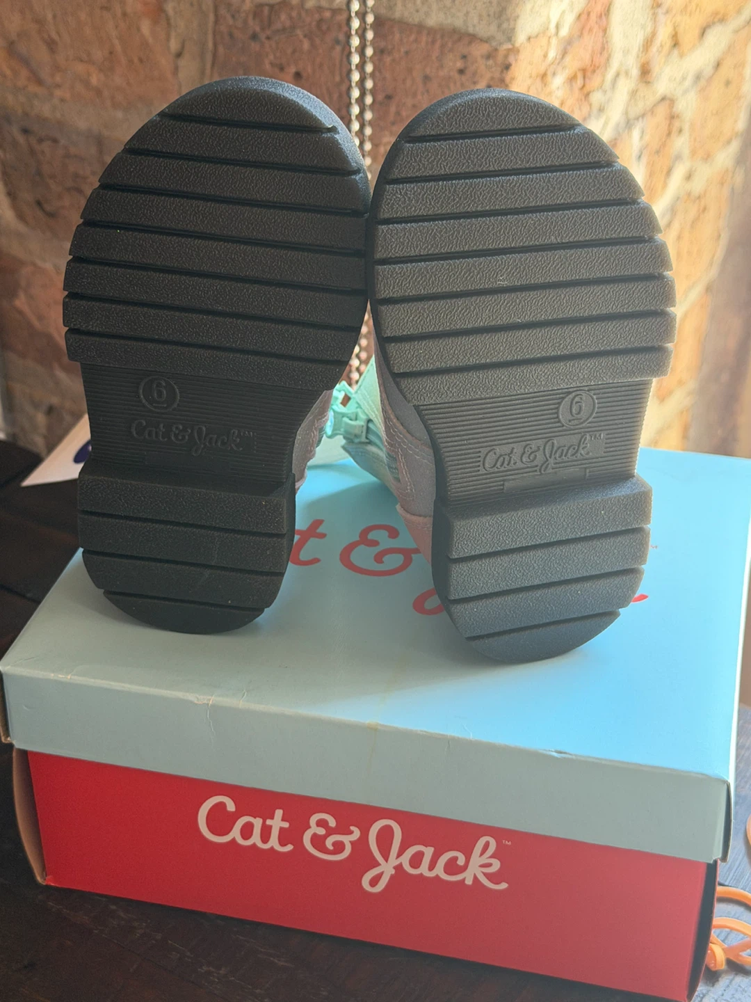 STOP! Cat & Jack Toddler Girls Rainbow Glitter Boots Size 6 - photo 5