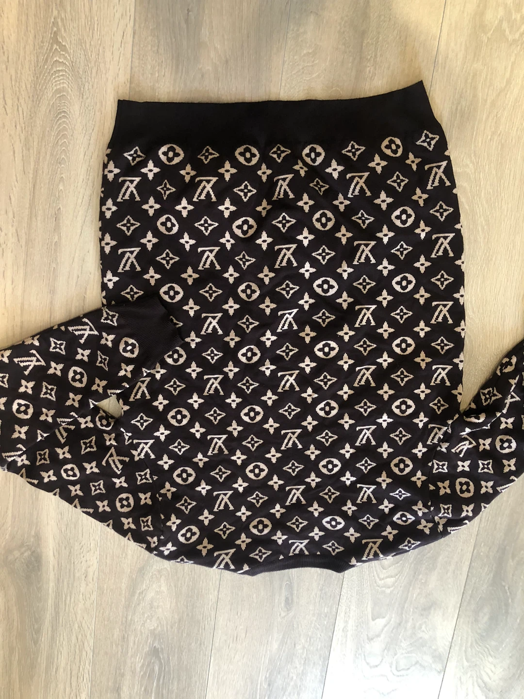Louis Vuitton Monogram Sweater - photo 3