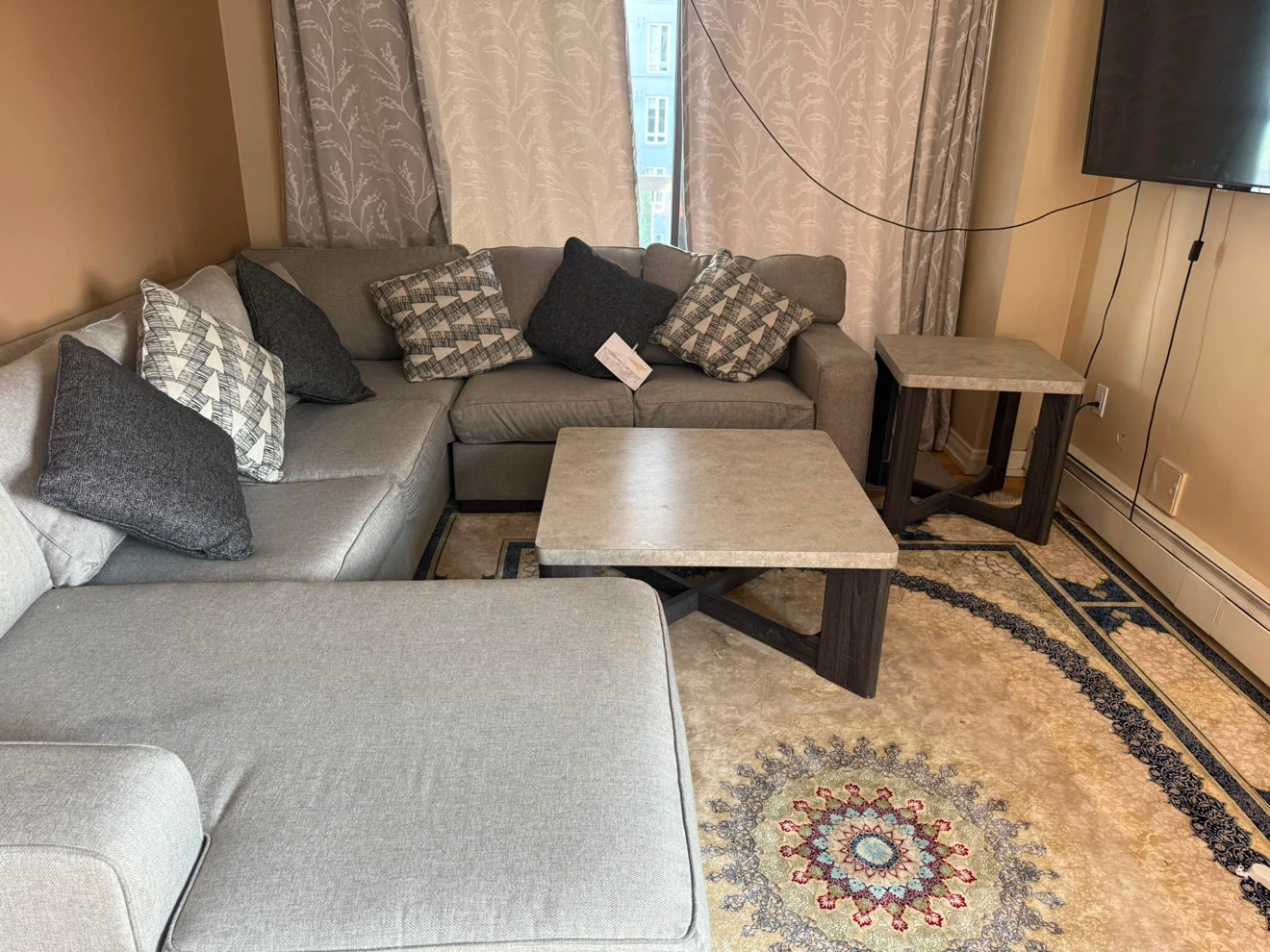 Living Room Sofa Set for Sale – Excellent Condition! - photo 3