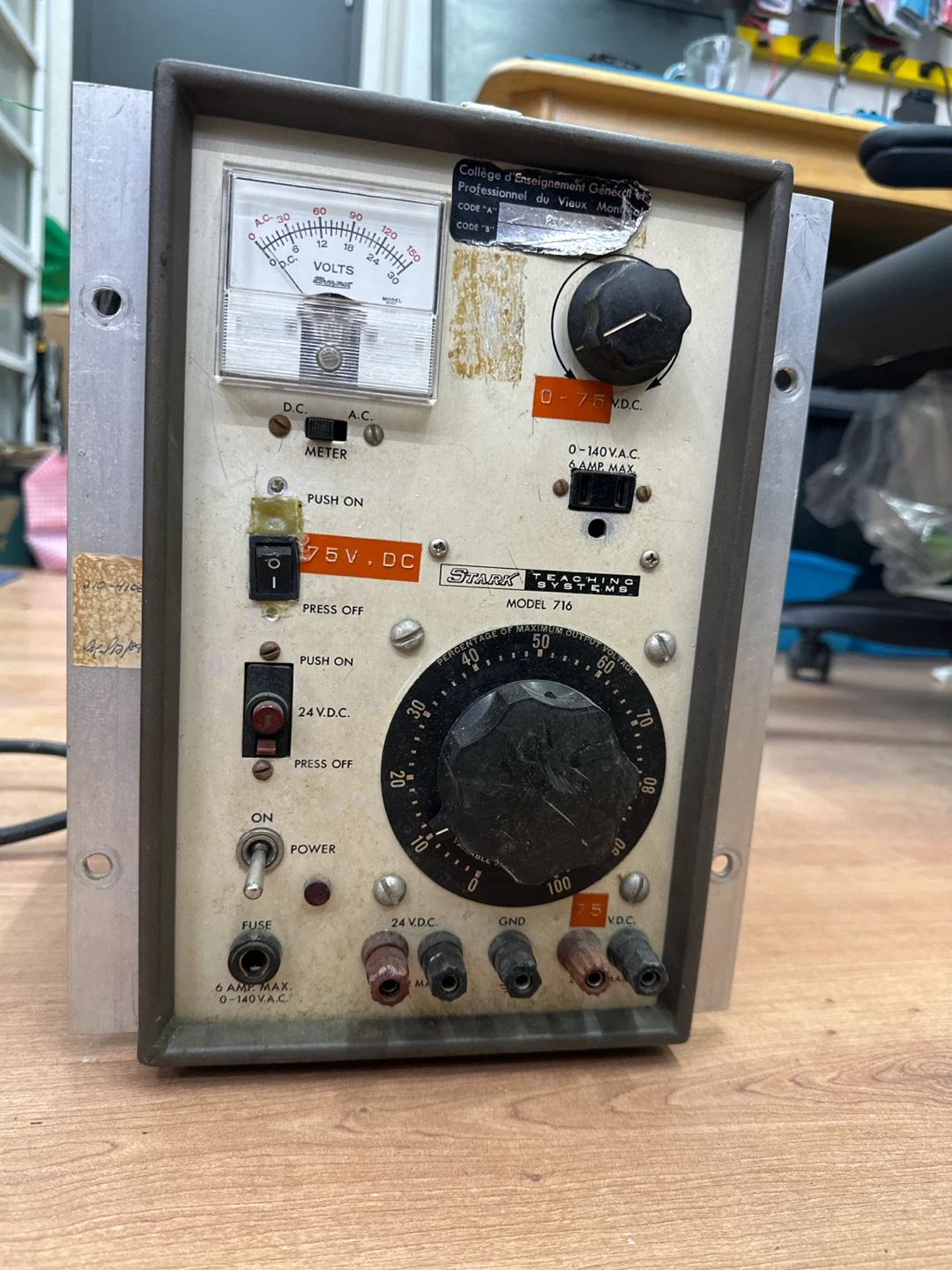 Voltage generatire ac & dc