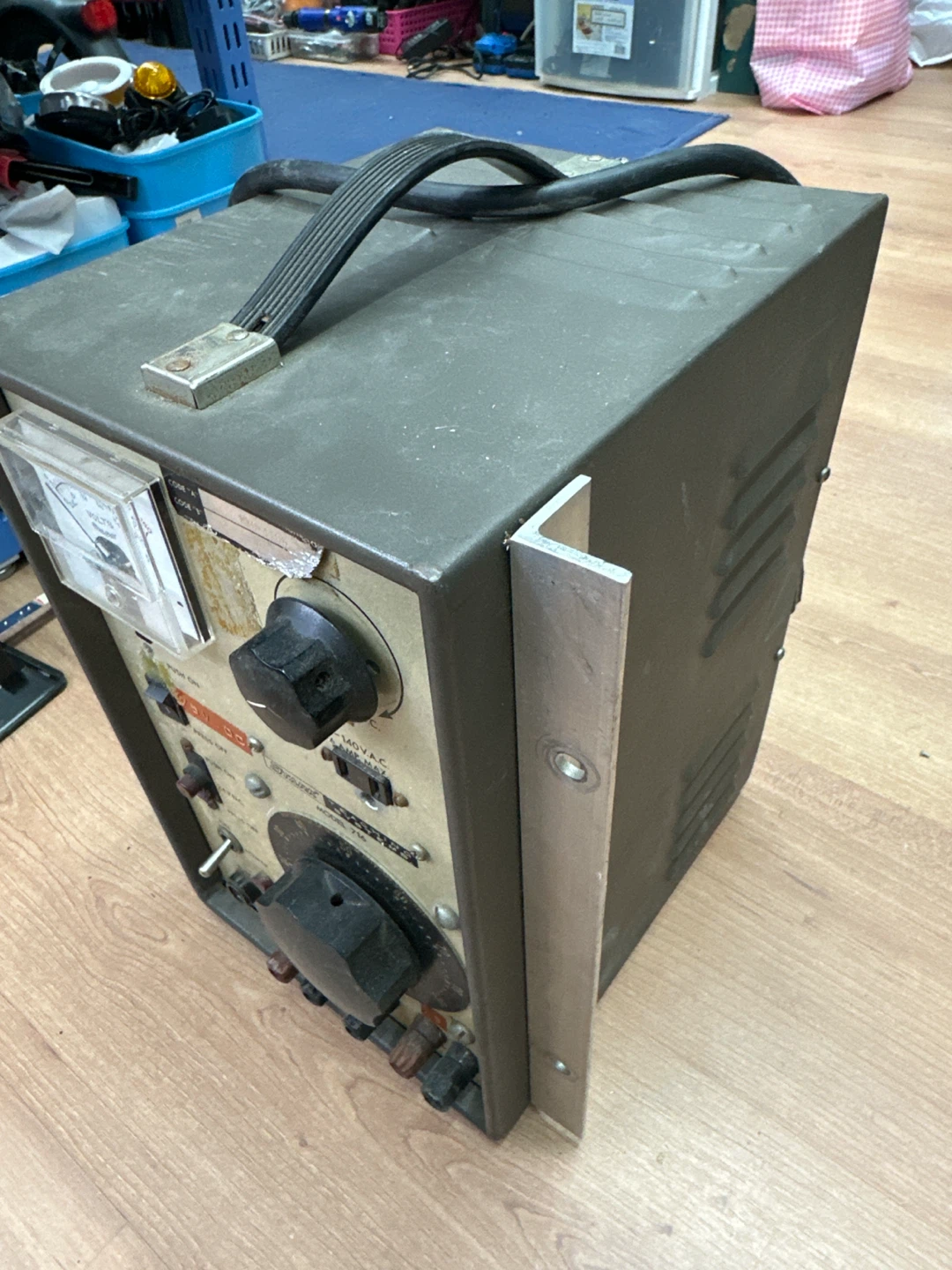 Voltage generatire ac & dc - photo 2