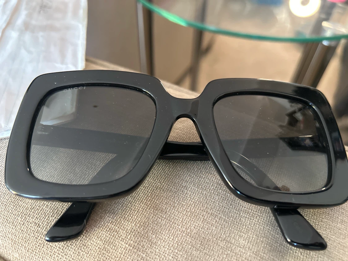 GUCCI Black Square Sunglasses