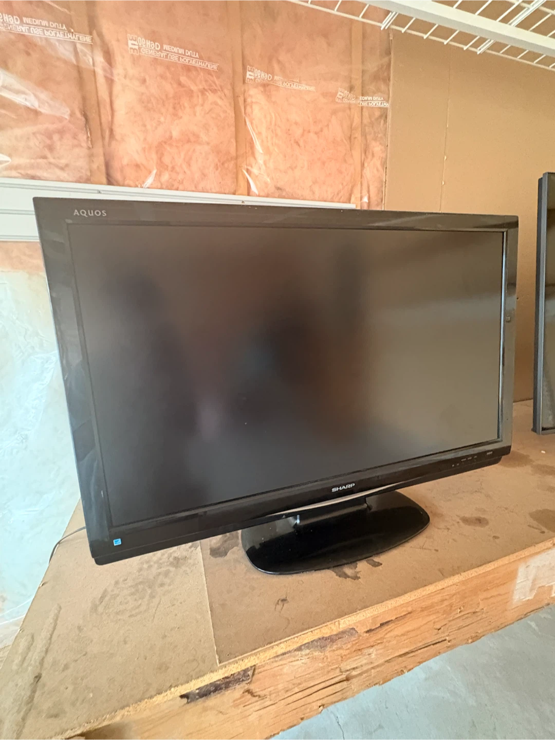 Sharp Aquos 40" Flat Screen TV - photo 2