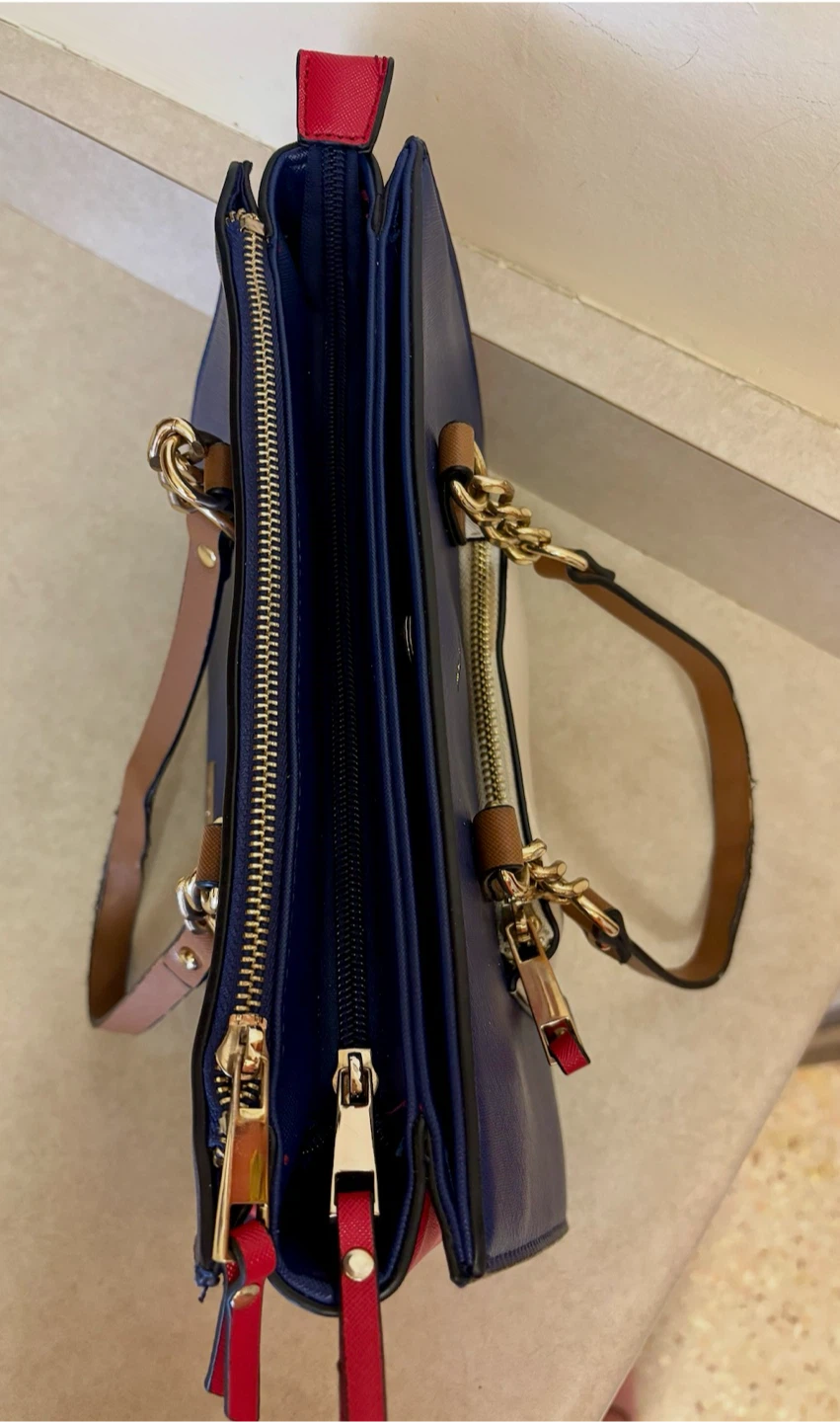 ALDO Crossbody Purse with Gold Chain Detail - photo 4