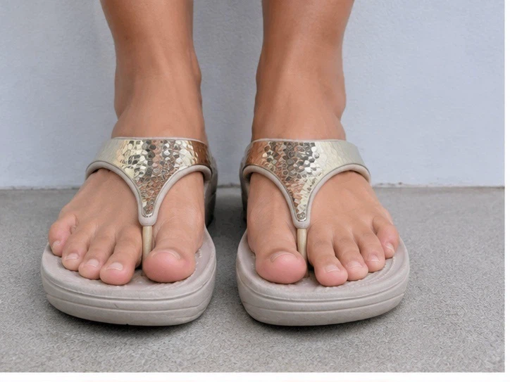 Gold Hammered Platform Flip Flops - photo 4
