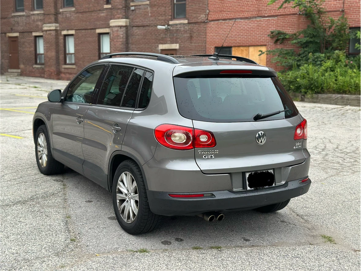 Grey Volkswagen Tiguan 2.0T 4MOTION - photo 5
