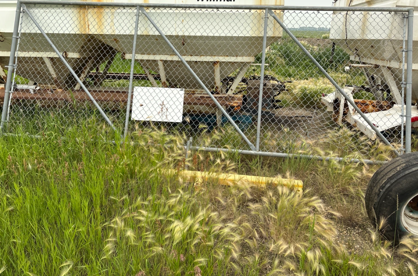 Chain link gate